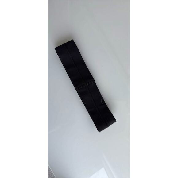 Lululemon black hairband anti slip - Picture 3 of 4